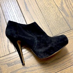 Black high heel